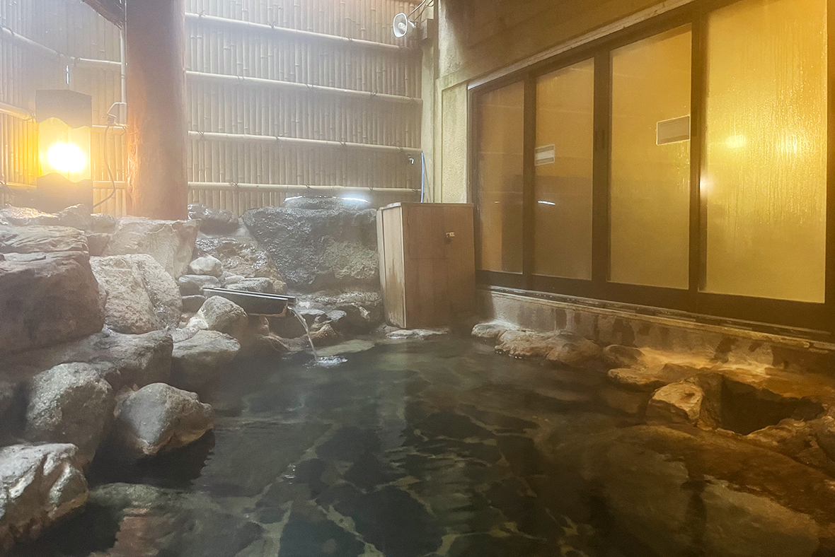 大浴場(岩風呂風露天風呂)